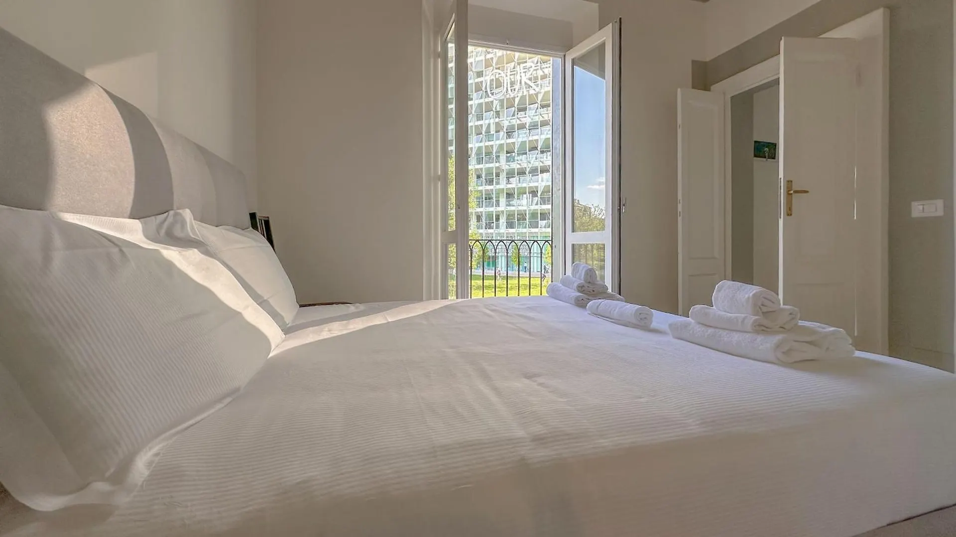 Castillia 22 - Terrazza Sul Bosco Verticale Milano 0*,